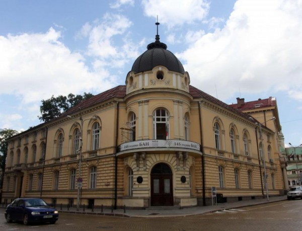 Икономиката на България ще нарасне с 2,9% през 2016 г. 10_1476936119 сн: standartnews.com Икономиката на България ще нарасне с 2,9% през 2016 г. 10_1476936119