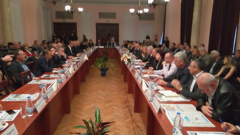 Обсъдиха какво ще правят с пернишкия регион 10_1477544110 сн: perniknews.com Обсъдиха какво ще правят с пернишкия регион 10_1477544110